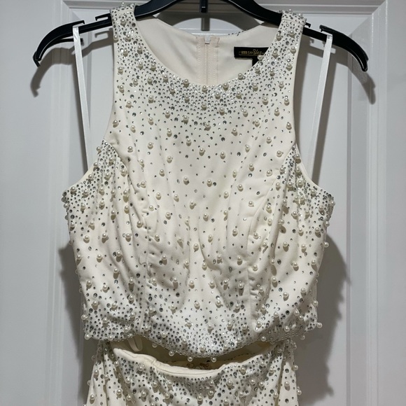 Say Yes to the Prom - Picture 6 of 14